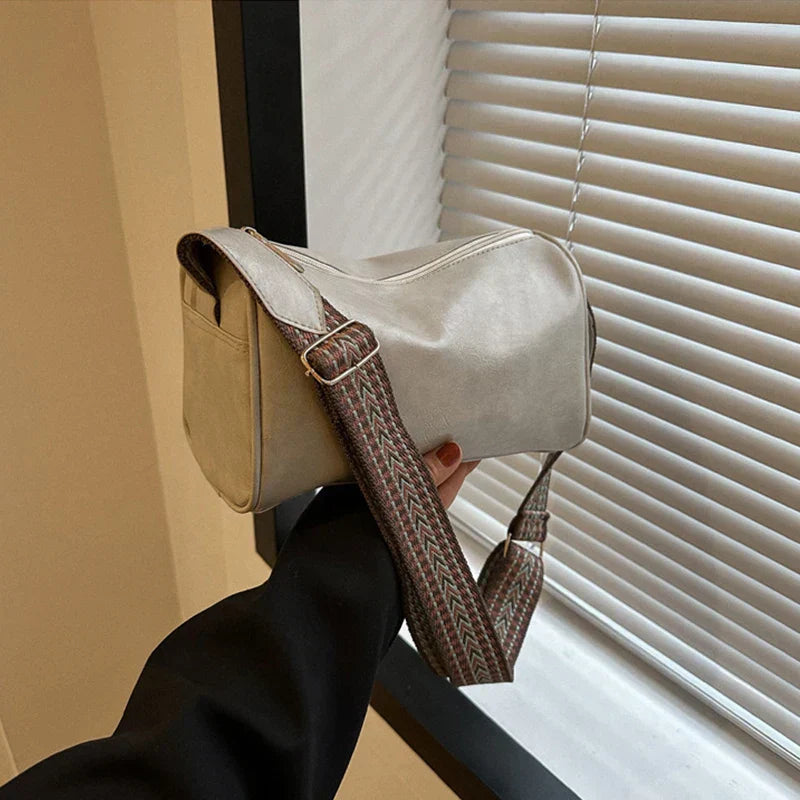 TRINE | VINTAGE LEATHER CROSSBODY BAG