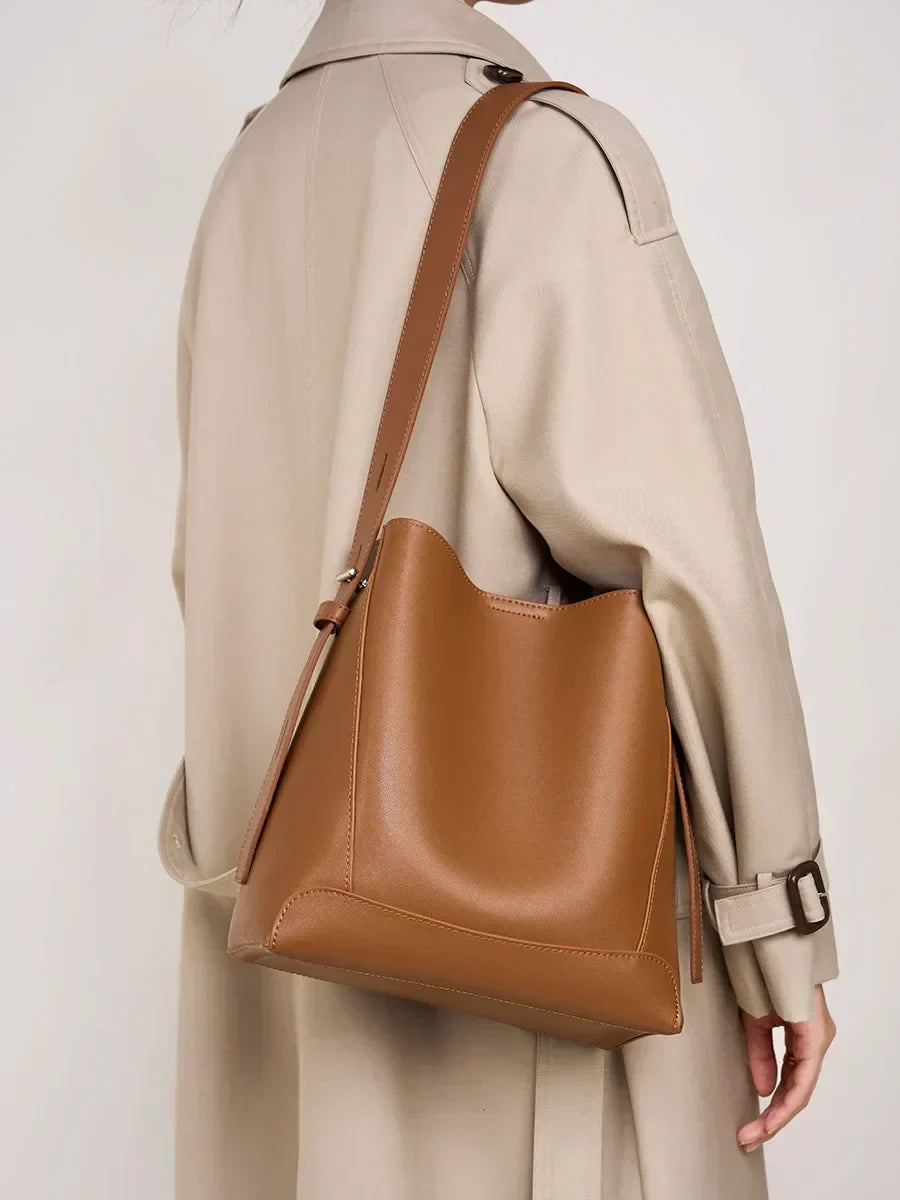 TINE | ELEGANT SAND SHOULDER BAG