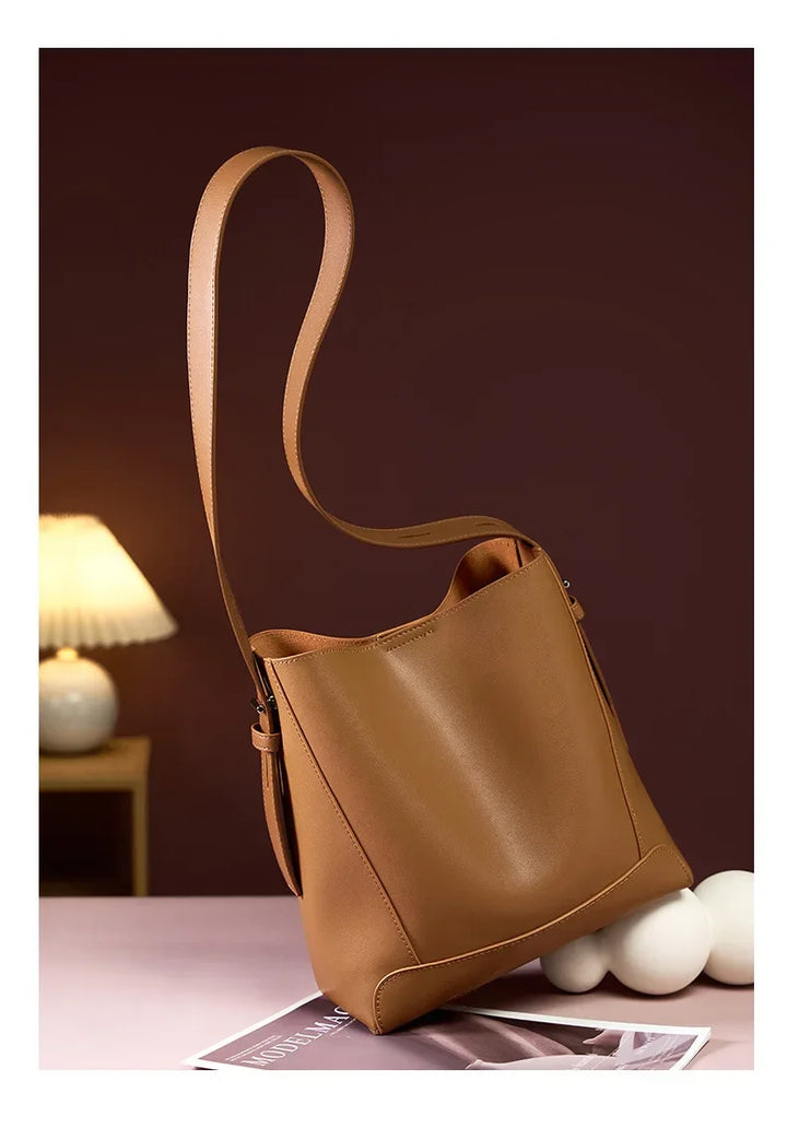 TINE | ELEGANT SAND SHOULDER BAG